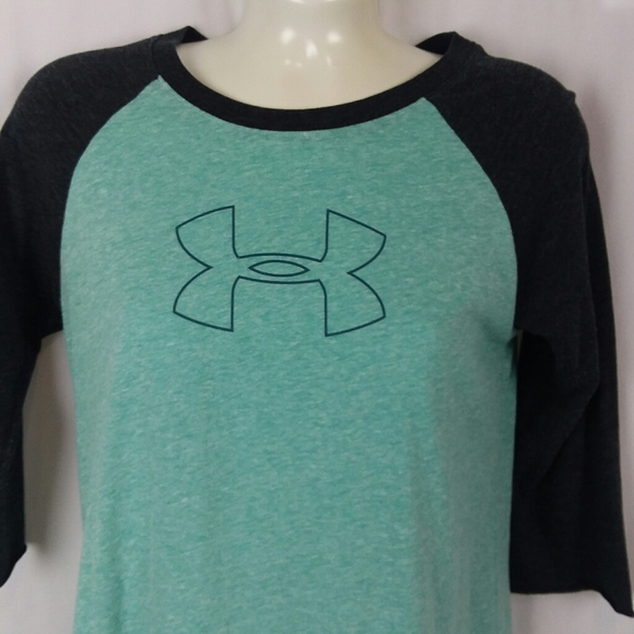 5 For $20.00 Under Armor Raglan Top, Small, Green & Gray - Picture 2 of 5